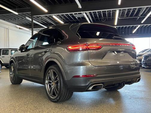 2019 Porsche Cayenne S