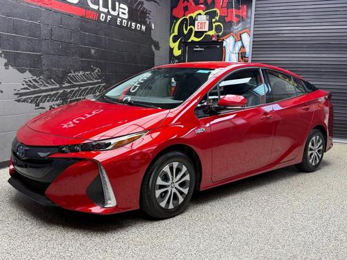 Supersonic Red (3u5) 2020 Toyota Prius Prime XLE