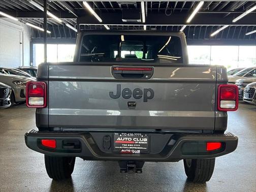 2023 Jeep Gladiator Sport S