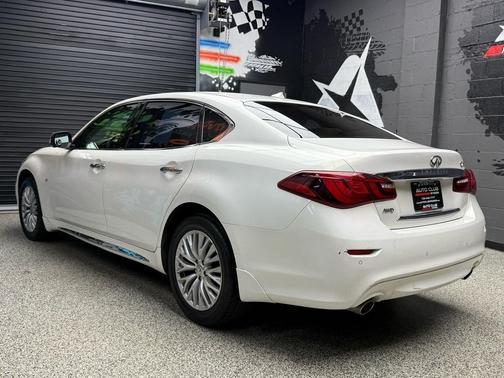 Moonlight White (qaa) 2015 INFINITI Q70L 3.7X
