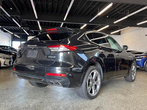 2023 Maserati Levante Modena