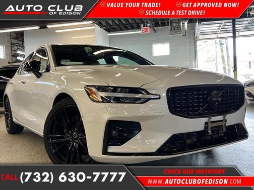 2024 Volvo S60 B5 Plus Black Edition