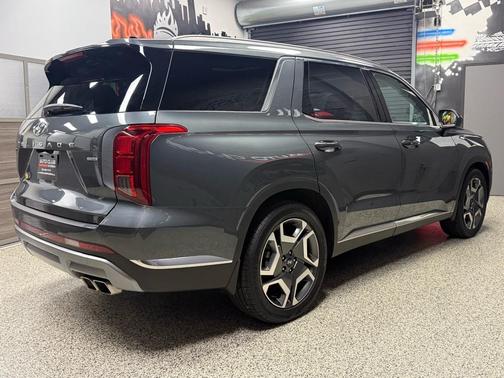 2023 Hyundai PALISADE AWD Limited 4dr SUV