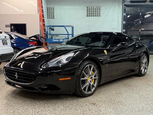 2011 Ferrari California Base