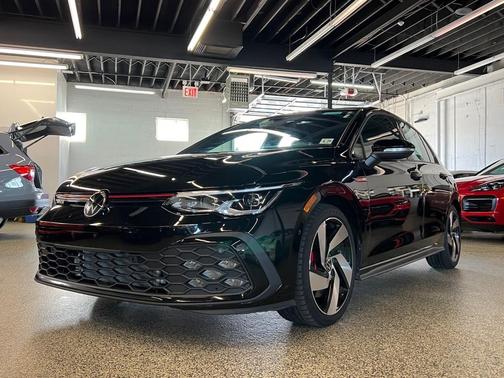 2024 Volkswagen Golf GTI 2.0T S DSG