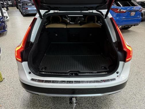2018 Volvo V90 Cross Country T5