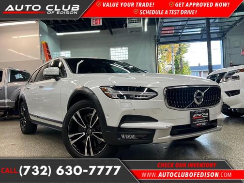 2018 Volvo V90 Cross Country T5