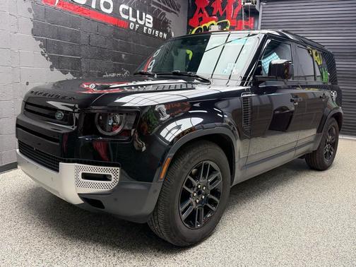 Santorini Black Metallic 2024 Land Rover Defender 110 P300