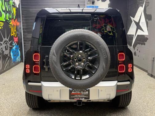 Santorini Black Metallic 2024 Land Rover Defender 110 P300