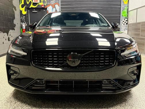 2024 Volvo S60 B5 Plus Black Edition 4dr Sedan