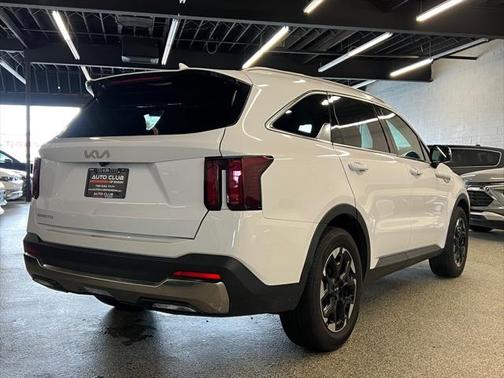 2024 Kia Sorento S