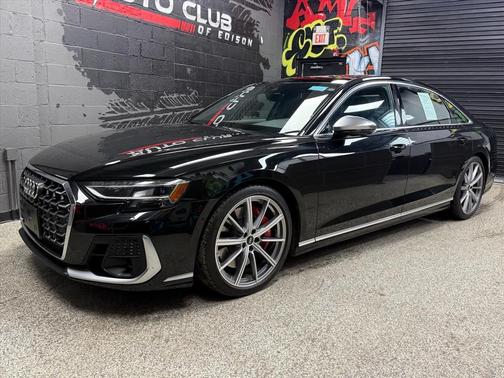 2023 Audi S8 4.0T
