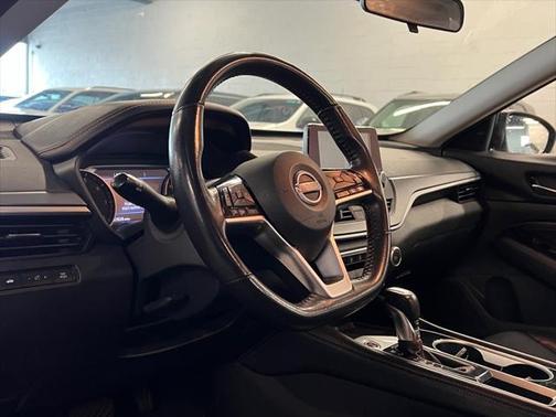 2023 Nissan Altima SR FWD