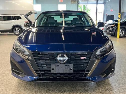 2023 Nissan Altima SR FWD