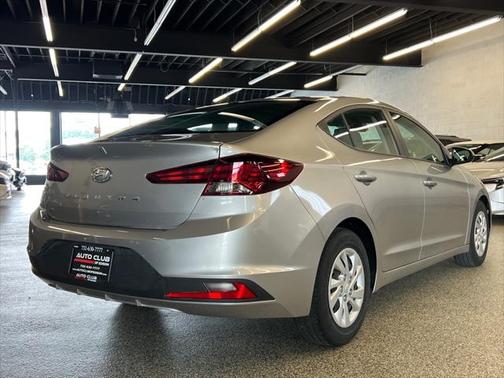 2020 Hyundai ELANTRA SE