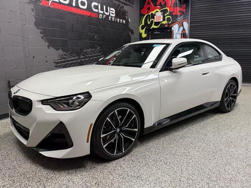 2023 BMW 230 i xDrive