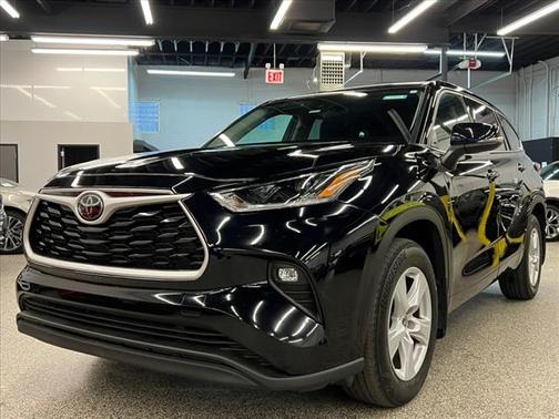 2021 Toyota Highlander LE