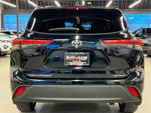 2021 Toyota Highlander LE