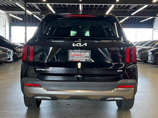 2024 Kia Sorento S