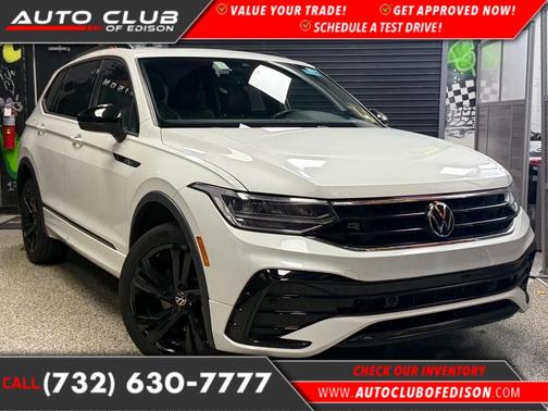 2023 Volkswagen Tiguan 2.0T SE R-Line Black
