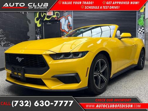 Yellow Splash Metallic Tri-Coat (rh) 2024 Ford Mustang EcoBoost Premium