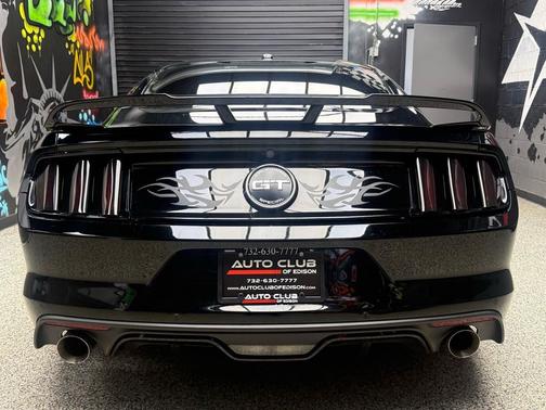 Shadow Black (g1) 2017 Ford Mustang GT Premium