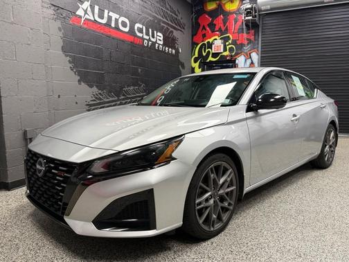 2023 Nissan Altima SR VC-Turbo FWD