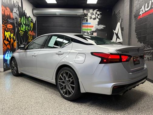 2023 Nissan Altima SR VC-Turbo FWD