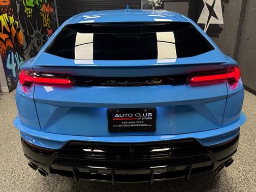 2024 Lamborghini Urus S