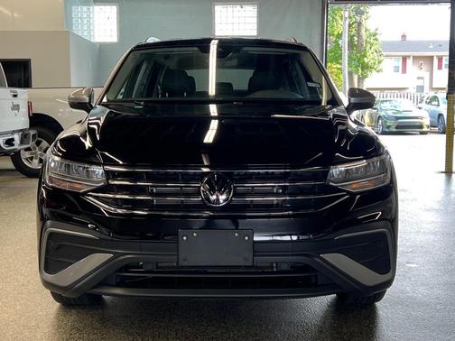 2024 Volkswagen Tiguan 2.0T Wolfsburg Edition