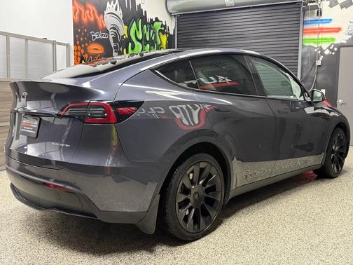 2021 Tesla Model Y AWD Long Range 4dr Crossover