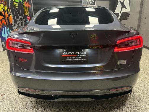 2021 Tesla Model S Plaid