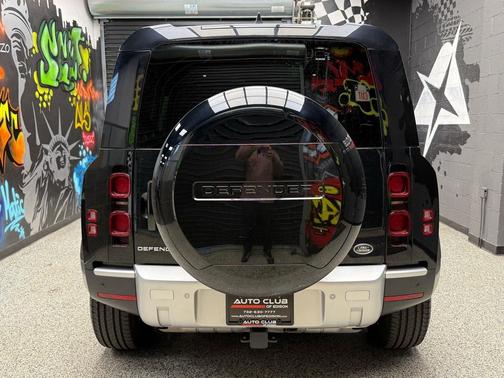 Santorini Black Metallic 2023 Land Rover Defender 110 S