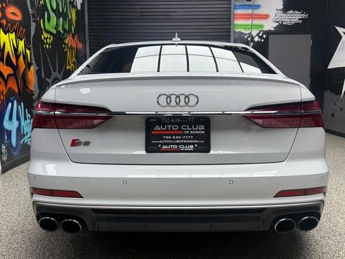 Glacier White Metallic (2y2y) 2022 Audi S6 2.9T Premium Plus