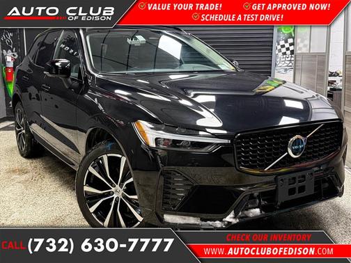 2024 Volvo XC60 B5 Plus Dark Theme