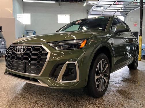 2023 Audi Q5 45 S line Premium Plus