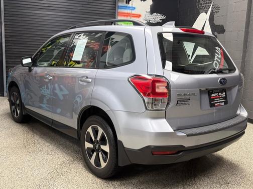 2017 Subaru Forester 2.5i