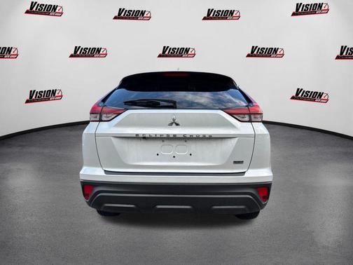2024 Mitsubishi Eclipse Cross LE