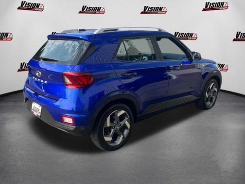 2024 Hyundai VENUE Limited