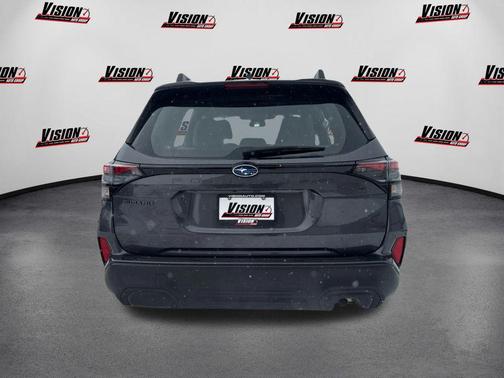 2025 Subaru Forester Base