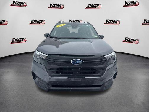 2025 Subaru Forester Base