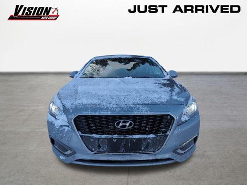 2016 Hyundai SONATA Hybrid SE