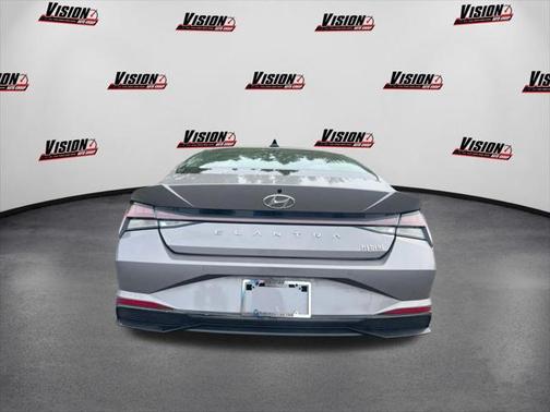2022 Hyundai ELANTRA Limited