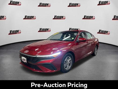 2024 Hyundai ELANTRA SE