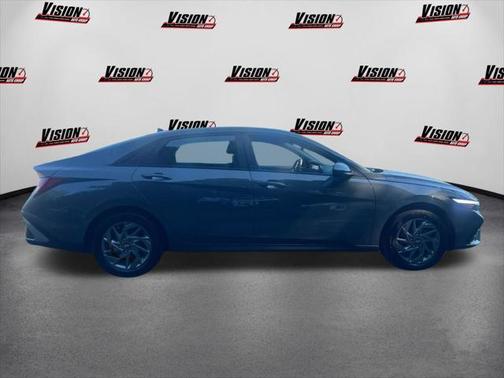 2024 Hyundai ELANTRA HEV Blue