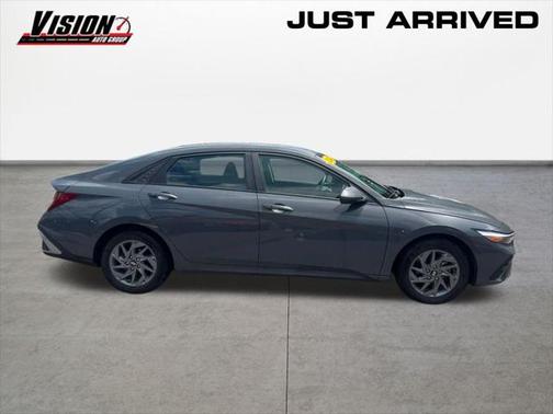 2024 Hyundai ELANTRA HEV Blue
