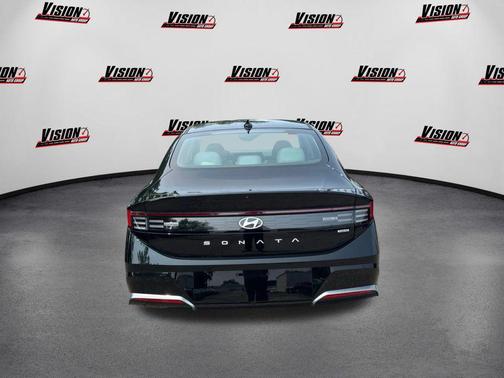 2024 Hyundai SONATA Hybrid SE