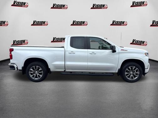 Iridescent Pearl Tricoat 2019 Chevrolet Silverado 1500 RST