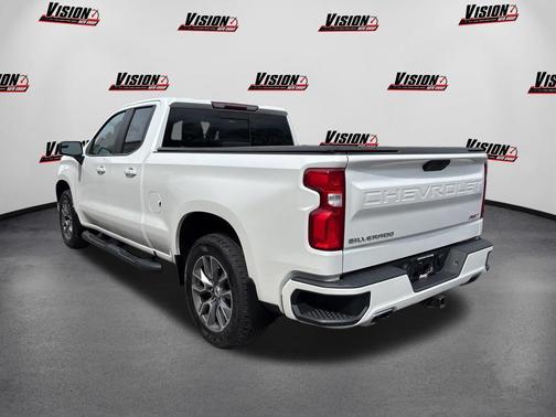 Iridescent Pearl Tricoat 2019 Chevrolet Silverado 1500 RST