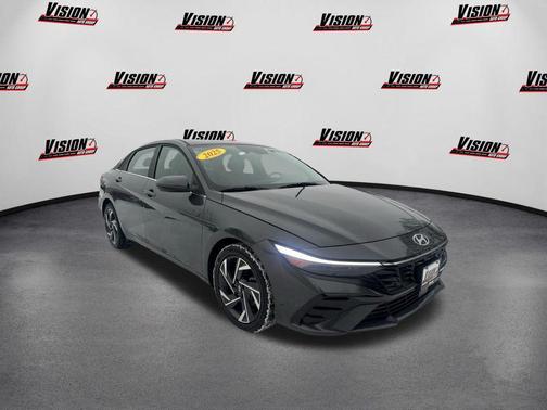 2025 Hyundai ELANTRA SEL